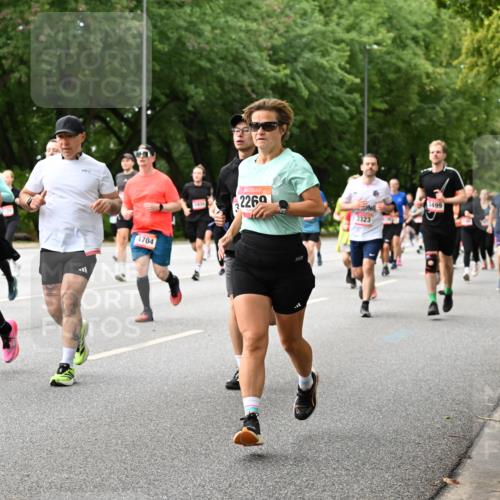 06.09.2026 - CURREX Alsterlauf Dr. Thomas Lammeyer http://msf.ph/oto/10116555 06.09.2026 09:13:16 Laufen 4549, 4704, 2269, 3323, 3499 meine-sportfotos.de