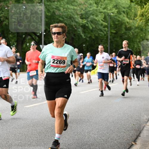 06.09.2026 - CURREX Alsterlauf Dr. Thomas Lammeyer http://msf.ph/oto/10116558 06.09.2026 09:13:16 Laufen 549, 4704, 2269, 123 meine-sportfotos.de
