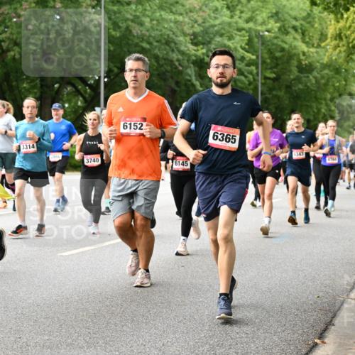 06.09.2026 - CURREX Alsterlauf Dr. Thomas Lammeyer http://msf.ph/oto/10116592 06.09.2026 09:13:20 Laufen 13, 04, 3314, 2886, 3740, 6152, 6145, 6365, 6343, 4768 meine-sportfotos.de