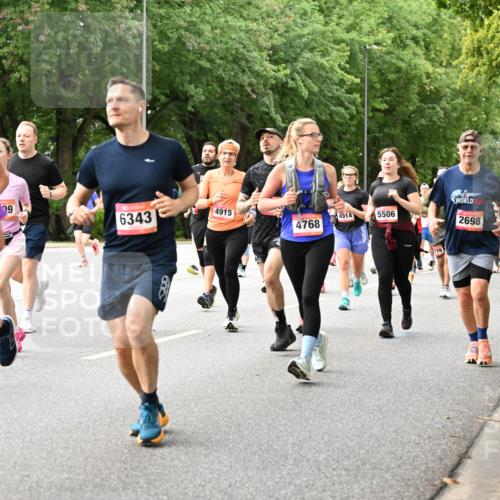 06.09.2026 - CURREX Alsterlauf Dr. Thomas Lammeyer http://msf.ph/oto/10116614 06.09.2026 09:13:23 Laufen 602, 09, 6343, 4915, 4914, 5506, 4768, 2698, 5109, 5543 meine-sportfotos.de