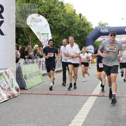06.09.2026 - CURREX Alsterlauf Yannick Fuchs http://msf.ph/oto/10116650 06.09.2026 09:59:11 Ziel 2068, 2220, 2618, 2627, 2913, 3375, 3425, 3499, 3546, 3825, 3871, 3892, 4293, 4531, 4814, 4856, 4953, 4990, 5249, 5283, 5459, 5599, 5801, 5891, 6082, 6083, 6144, 6337 meine-sportfotos.de