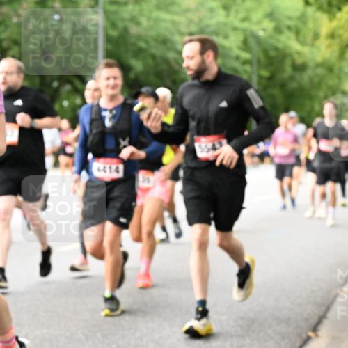 06.09.2026 - CURREX Alsterlauf Dr. Thomas Lammeyer http://msf.ph/oto/10116663 06.09.2026 09:13:31 Laufen 4414 meine-sportfotos.de