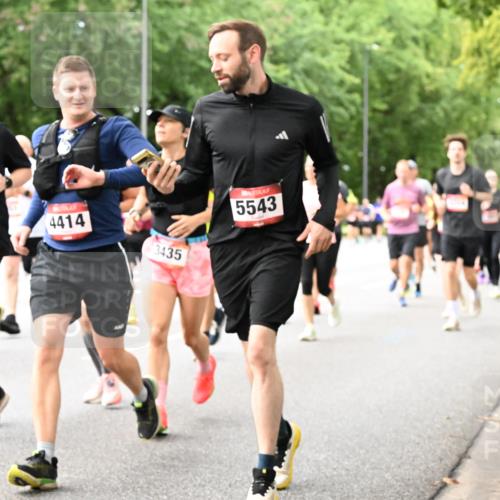 06.09.2026 - CURREX Alsterlauf Dr. Thomas Lammeyer http://msf.ph/oto/10116665 06.09.2026 09:13:31 Laufen 2437, 4414, 3435, 5543 meine-sportfotos.de