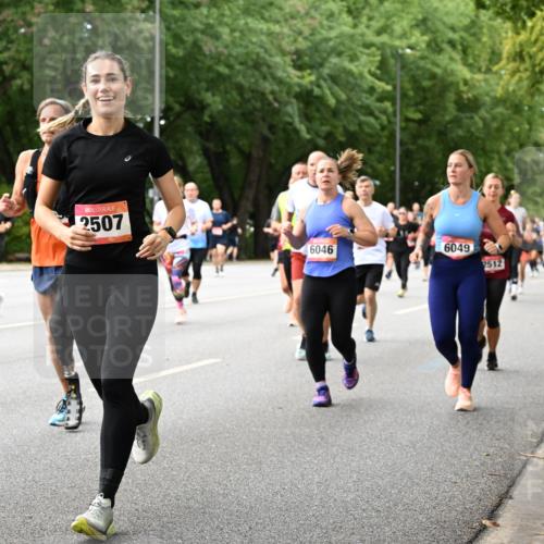 06.09.2026 - CURREX Alsterlauf Dr. Thomas Lammeyer http://msf.ph/oto/10116696 06.09.2026 09:13:36 Laufen 2591, 2507, 6046, 6049, 2512 meine-sportfotos.de