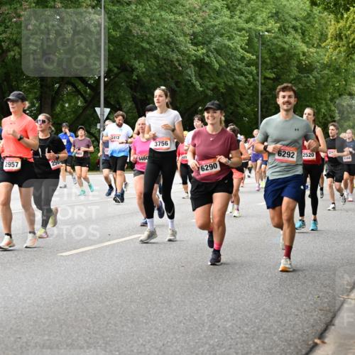 06.09.2026 - CURREX Alsterlauf Dr. Thomas Lammeyer http://msf.ph/oto/10116738 06.09.2026 09:13:42 Laufen 3721, 4259, 2957, 250, 455, 3412, 6460, 3756, 423, 6290, 6292, 2520, 371, 5284, 6368, 4733 meine-sportfotos.de
