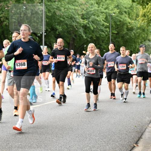 06.09.2026 - CURREX Alsterlauf Dr. Thomas Lammeyer http://msf.ph/oto/10116786 06.09.2026 09:13:48 Laufen 3943, 6368, 3666, 4473, 4229, 4979, 5284, 6264, 4507, 4733 meine-sportfotos.de