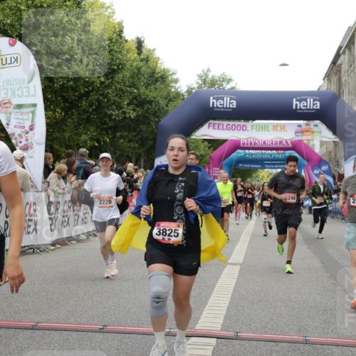 06.09.2026 - CURREX Alsterlauf Yannick Fuchs http://msf.ph/oto/10116834 06.09.2026 09:59:14 Ziel 2068, 2220, 2367, 2618, 2627, 2913, 3375, 3425, 3825, 3844, 3871, 3892, 4217, 4531, 4748, 4856, 4990, 5249, 5283, 5459, 5599, 5801, 5891, 6083, 6144, 6337 meine-sportfotos.de