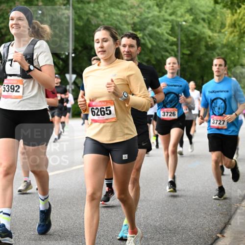 06.09.2026 - CURREX Alsterlauf Dr. Thomas Lammeyer http://msf.ph/oto/10116837 06.09.2026 09:13:54 Laufen 5232, 5392, 5115, 6265, 3726, 71, 3727 meine-sportfotos.de