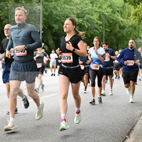06.09.2026 - CURREX Alsterlauf Dr. Thomas Lammeyer http://msf.ph/oto/10116947 06.09.2026 09:14:08 Laufen 03, 5340, 063, 5539, 557, 2195, 5519 meine-sportfotos.de