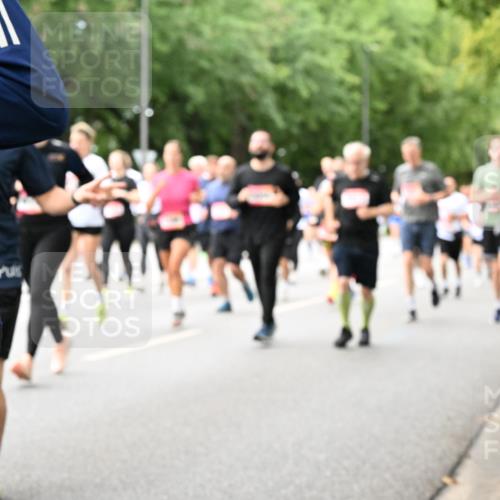 06.09.2026 - CURREX Alsterlauf Dr. Thomas Lammeyer http://msf.ph/oto/10116970 06.09.2026 09:14:11 Laufen 7, 21 meine-sportfotos.de