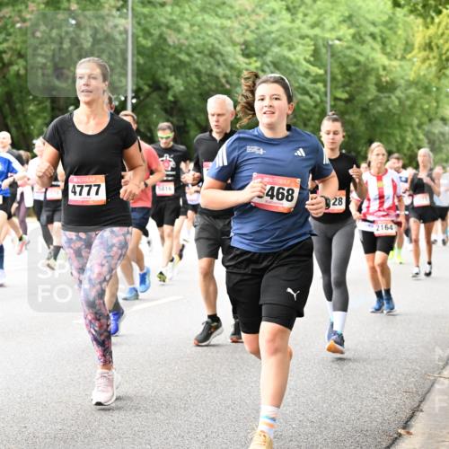 06.09.2026 - CURREX Alsterlauf Dr. Thomas Lammeyer http://msf.ph/oto/10117041 06.09.2026 09:14:19 Laufen 61, 4495, 4777, 5816, 468, 28, 2164 meine-sportfotos.de