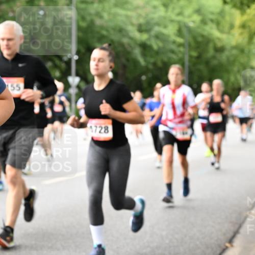 06.09.2026 - CURREX Alsterlauf Dr. Thomas Lammeyer http://msf.ph/oto/10117052 06.09.2026 09:14:20 Laufen 155, 1728 meine-sportfotos.de