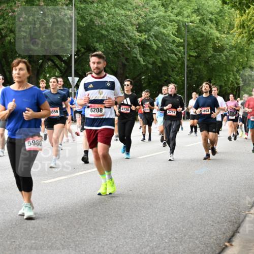 06.09.2026 - CURREX Alsterlauf Dr. Thomas Lammeyer http://msf.ph/oto/10117075 06.09.2026 09:14:24 Laufen 7, 522, 300, 855, 6208, 4130, 6045, 2757, 3103, 4511, 5980 meine-sportfotos.de