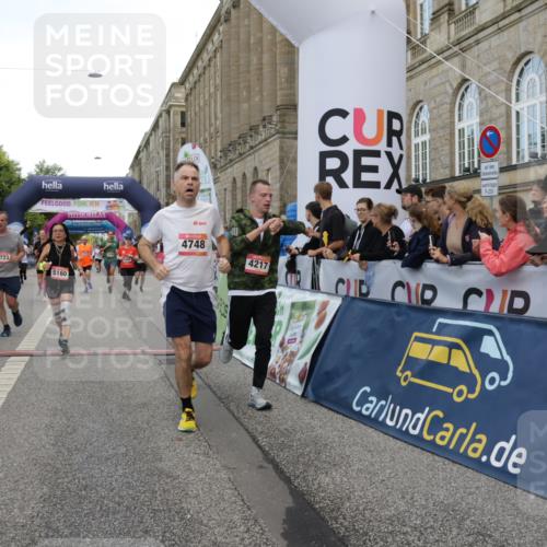 06.09.2026 - CURREX Alsterlauf Yannick Fuchs http://msf.ph/oto/10117076 06.09.2026 09:59:19 Ziel 2220, 2367, 2913, 3375, 3600, 3657, 3825, 3844, 3892, 4139, 4158, 4217, 4531, 4748, 4791, 5160, 5249, 5283, 5723, 5735, 5891, 6059, 6144, 6312, 6337, 6443, 6447 meine-sportfotos.de