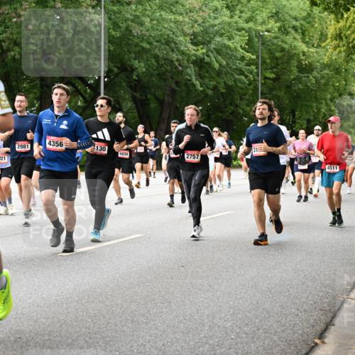 06.09.2026 - CURREX Alsterlauf Dr. Thomas Lammeyer http://msf.ph/oto/10117086 06.09.2026 09:14:25 Laufen 6208, 4356, 31, 2981, 130, 6039, 2757, 21, 4511, 300 meine-sportfotos.de