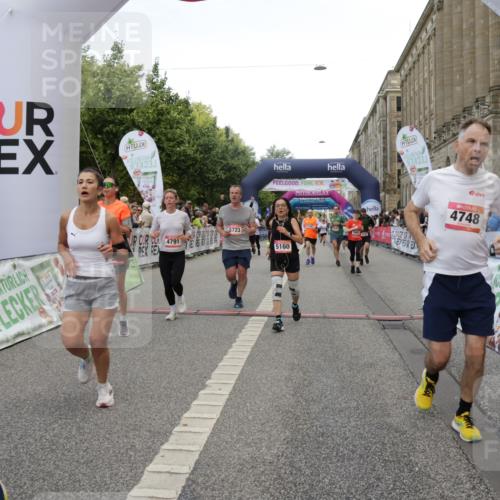 06.09.2026 - CURREX Alsterlauf Yannick Fuchs http://msf.ph/oto/10117092 06.09.2026 09:59:20 Ziel 2220, 2367, 2772, 2913, 3600, 3657, 3825, 3844, 3892, 4091, 4139, 4158, 4217, 4748, 4791, 5160, 5249, 5283, 5723, 5735, 6059, 6144, 6312, 6443, 6447 meine-sportfotos.de