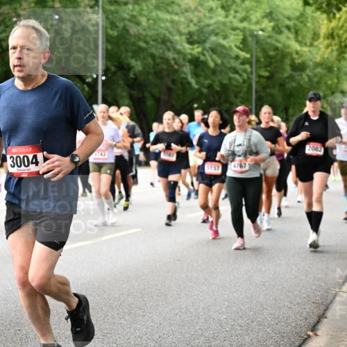 06.09.2026 - CURREX Alsterlauf Dr. Thomas Lammeyer http://msf.ph/oto/10117136 06.09.2026 09:14:32 Laufen 05, 3004, 5157, 4767, 2082 meine-sportfotos.de