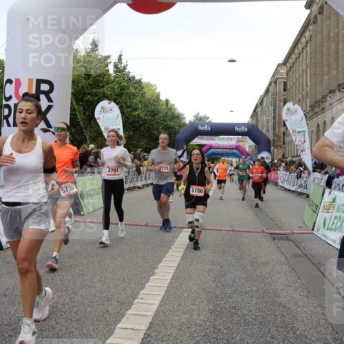 06.09.2026 - CURREX Alsterlauf Yannick Fuchs http://msf.ph/oto/10117143 06.09.2026 09:59:20 Ziel 2220, 2367, 2772, 2913, 3600, 3657, 3825, 3844, 3892, 4091, 4139, 4158, 4217, 4748, 4791, 5160, 5249, 5283, 5723, 5735, 6059, 6144, 6312, 6443, 6447 meine-sportfotos.de