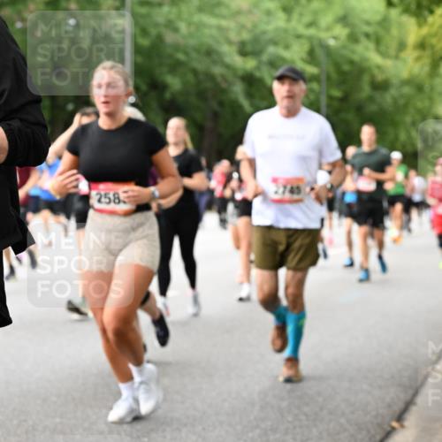 06.09.2026 - CURREX Alsterlauf Dr. Thomas Lammeyer http://msf.ph/oto/10117158 06.09.2026 09:14:35 Laufen 2, 2583 meine-sportfotos.de