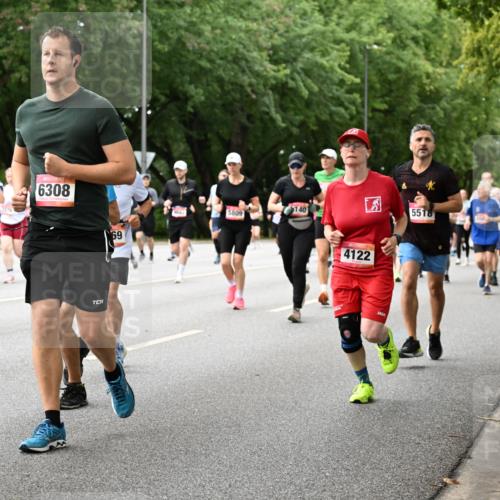 06.09.2026 - CURREX Alsterlauf Dr. Thomas Lammeyer http://msf.ph/oto/10117186 06.09.2026 09:14:39 Laufen 5945, 6308, 69, 5809, 140, 4122, 5518 meine-sportfotos.de