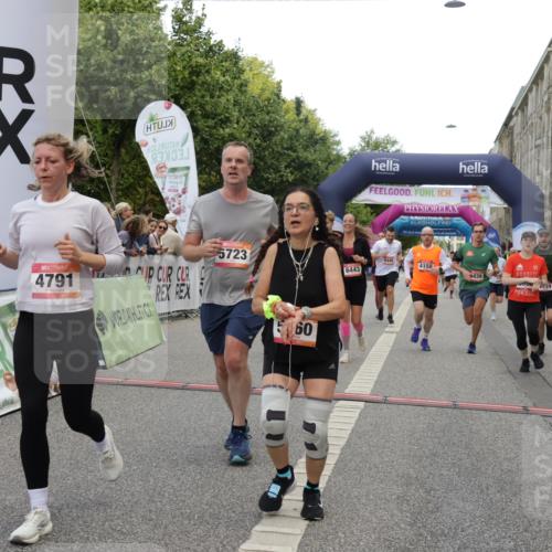 06.09.2026 - CURREX Alsterlauf Yannick Fuchs http://msf.ph/oto/10117199 06.09.2026 09:59:21 Ziel 2220, 2367, 2772, 2913, 3535, 3542, 3600, 3657, 3825, 3844, 3892, 4091, 4139, 4158, 4217, 4748, 4791, 5160, 5249, 5723, 5735, 6059, 6312, 6443, 6447 meine-sportfotos.de