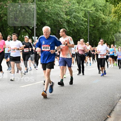 06.09.2026 - CURREX Alsterlauf Dr. Thomas Lammeyer http://msf.ph/oto/10117221 06.09.2026 09:14:43 Laufen 380, 767, 2113, 65, 5769, 4565, 3889, 5248, 2270, 4831 meine-sportfotos.de