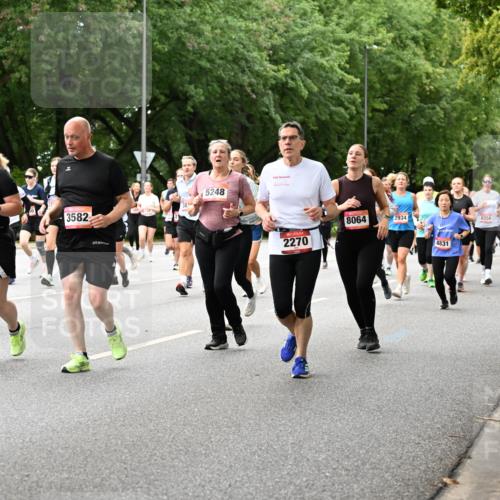 06.09.2026 - CURREX Alsterlauf Dr. Thomas Lammeyer http://msf.ph/oto/10117241 06.09.2026 09:14:46 Laufen 6345, 357, 3582, 5248, 2270, 8064, 2934, 4831, 6354, 6147 meine-sportfotos.de
