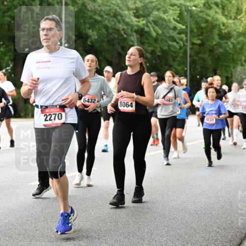 06.09.2026 - CURREX Alsterlauf Dr. Thomas Lammeyer http://msf.ph/oto/10117245 06.09.2026 09:14:47 Laufen 2, 8292, 2270, 5883, 6432, 8064, 4831 meine-sportfotos.de