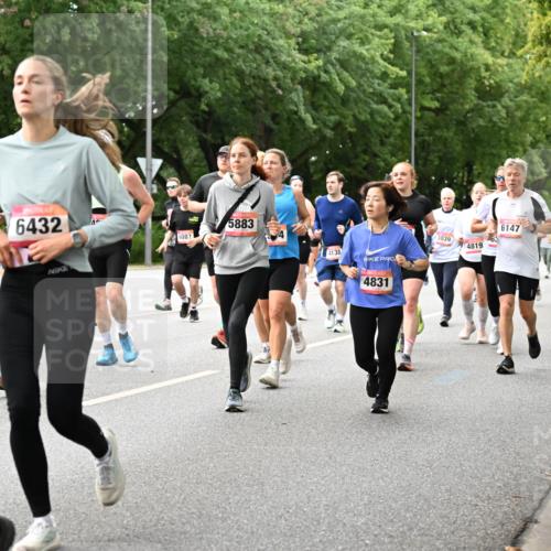 06.09.2026 - CURREX Alsterlauf Dr. Thomas Lammeyer http://msf.ph/oto/10117254 06.09.2026 09:14:49 Laufen 6432, 6087, 5883, 4138, 4831, 6147, 3039, 4819, 5111 meine-sportfotos.de