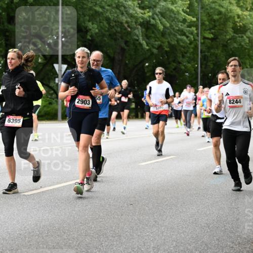 06.09.2026 - CURREX Alsterlauf Dr. Thomas Lammeyer http://msf.ph/oto/10117295 06.09.2026 09:14:55 Laufen 6395, 2903, 55, 5390, 8244 meine-sportfotos.de