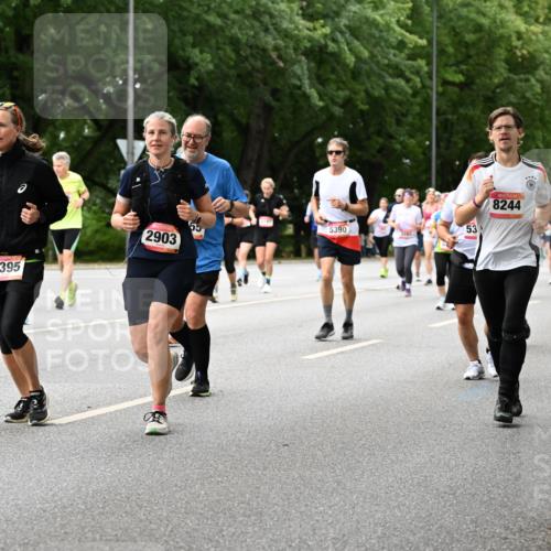 06.09.2026 - CURREX Alsterlauf Dr. Thomas Lammeyer http://msf.ph/oto/10117296 06.09.2026 09:14:55 Laufen 5185, 53, 5390, 2903, 6395, 8244 meine-sportfotos.de