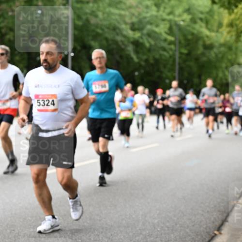 06.09.2026 - CURREX Alsterlauf Dr. Thomas Lammeyer http://msf.ph/oto/10117320 06.09.2026 09:14:58 Laufen 5324 meine-sportfotos.de