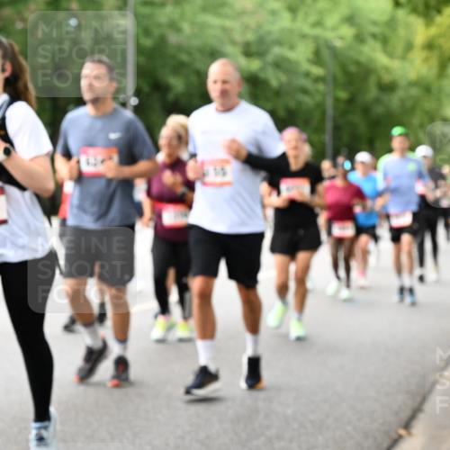 06.09.2026 - CURREX Alsterlauf Dr. Thomas Lammeyer http://msf.ph/oto/10117367 06.09.2026 09:15:05 Laufen 2467, 15 meine-sportfotos.de