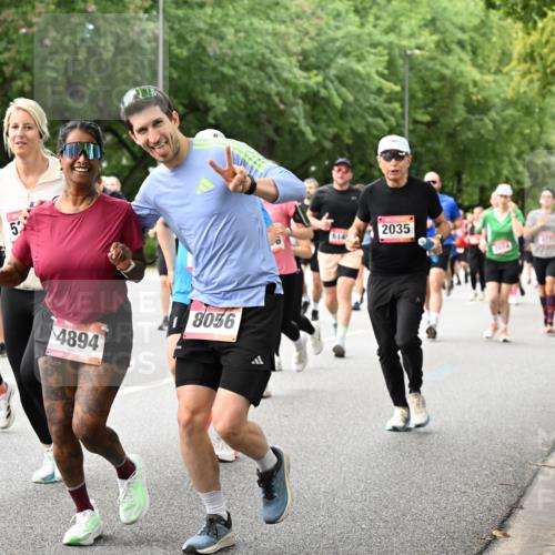 06.09.2026 - CURREX Alsterlauf Dr. Thomas Lammeyer http://msf.ph/oto/10117390 06.09.2026 09:15:08 Laufen 8063, 52, 4894, 8056, 614, 2035, 2974 meine-sportfotos.de