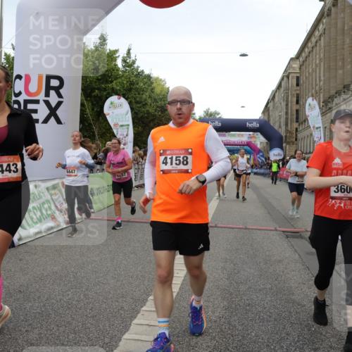 06.09.2026 - CURREX Alsterlauf Yannick Fuchs http://msf.ph/oto/10117429 06.09.2026 09:59:24 Ziel 2367, 2772, 3535, 3542, 3600, 3657, 3844, 4091, 4139, 4158, 4217, 4478, 4748, 4791, 5160, 5712, 5723, 5735, 6059, 6312, 6443, 6447 meine-sportfotos.de