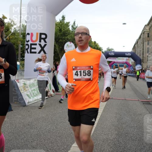 06.09.2026 - CURREX Alsterlauf Yannick Fuchs http://msf.ph/oto/10117463 06.09.2026 09:59:24 Ziel 2367, 2772, 3535, 3542, 3600, 3657, 3844, 4091, 4139, 4158, 4217, 4478, 4748, 4791, 5160, 5712, 5723, 5735, 6059, 6312, 6443, 6447 meine-sportfotos.de