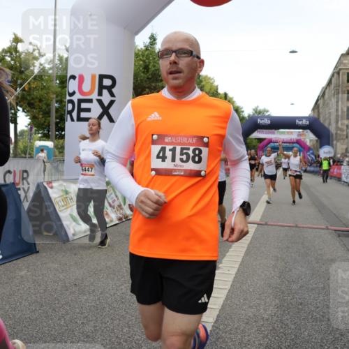 06.09.2026 - CURREX Alsterlauf Yannick Fuchs http://msf.ph/oto/10117475 06.09.2026 09:59:25 Ziel 2367, 2772, 3535, 3542, 3600, 3657, 3695, 3844, 4091, 4139, 4158, 4217, 4478, 4748, 4791, 5160, 5636, 5712, 5723, 5735, 5948, 6059, 6312, 6443, 6447 meine-sportfotos.de
