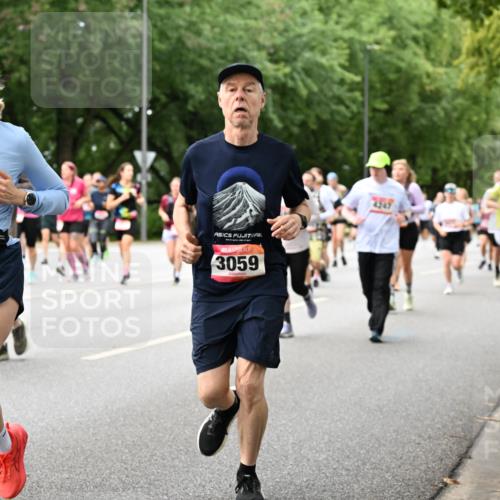 06.09.2026 - CURREX Alsterlauf Dr. Thomas Lammeyer http://msf.ph/oto/10117514 06.09.2026 09:15:26 Laufen 8115, 3059, 2849 meine-sportfotos.de