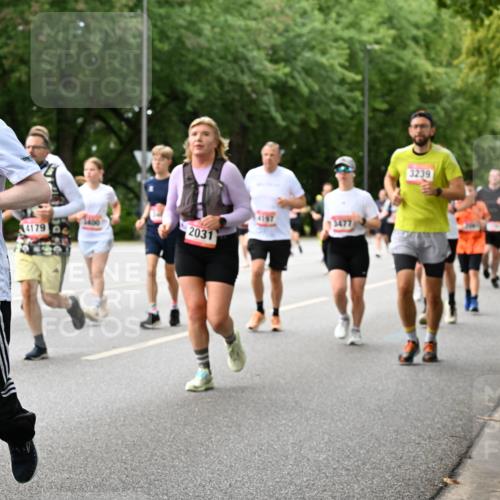 06.09.2026 - CURREX Alsterlauf Dr. Thomas Lammeyer http://msf.ph/oto/10117523 06.09.2026 09:15:29 Laufen 4247, 2031, 4179, 3477, 3239 meine-sportfotos.de