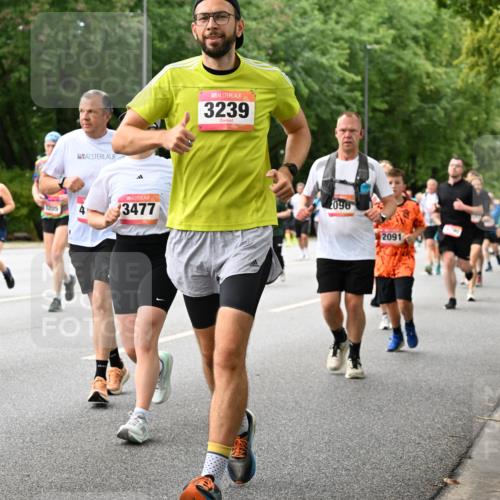 06.09.2026 - CURREX Alsterlauf Dr. Thomas Lammeyer http://msf.ph/oto/10117534 06.09.2026 09:15:31 Laufen 3401, 1205, 4, 3477, 3239, 096, 2091 meine-sportfotos.de