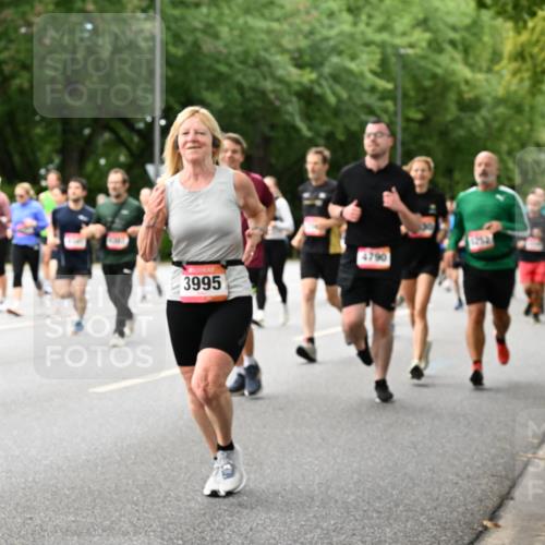 06.09.2026 - CURREX Alsterlauf Dr. Thomas Lammeyer http://msf.ph/oto/10117557 06.09.2026 09:15:34 Laufen 091, 3995, 4790 meine-sportfotos.de