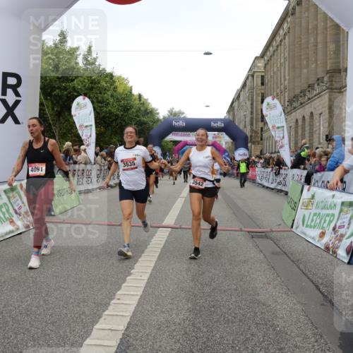06.09.2026 - CURREX Alsterlauf Yannick Fuchs http://msf.ph/oto/10117575 06.09.2026 09:59:27 Ziel 2077, 2772, 3129, 3535, 3542, 3600, 3657, 3695, 3969, 4091, 4139, 4158, 4478, 4791, 5160, 5636, 5712, 5723, 5735, 5948, 6059, 6312, 6443, 6447 meine-sportfotos.de