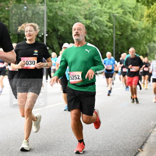 06.09.2026 - CURREX Alsterlauf Dr. Thomas Lammeyer http://msf.ph/oto/10117578 06.09.2026 09:15:36 Laufen 4790, 030, 5252 meine-sportfotos.de