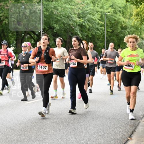 06.09.2026 - CURREX Alsterlauf Dr. Thomas Lammeyer http://msf.ph/oto/10117632 06.09.2026 09:15:44 Laufen 2387, 075, 5635, 6107, 0, 3456, 7, 4533, 906, 2785 meine-sportfotos.de