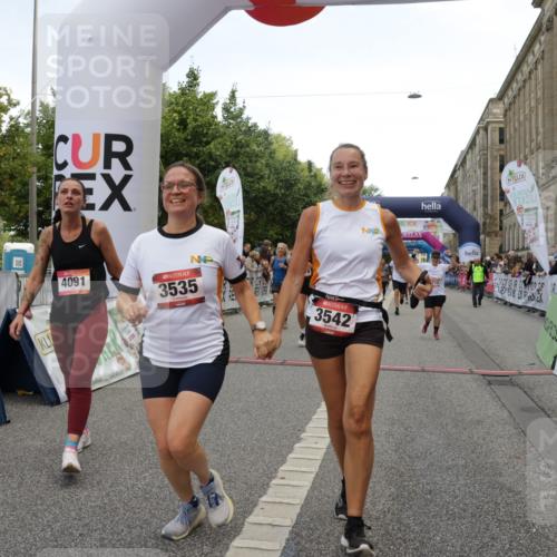 06.09.2026 - CURREX Alsterlauf Yannick Fuchs http://msf.ph/oto/10117633 06.09.2026 09:59:28 Ziel 2077, 2772, 3129, 3535, 3542, 3600, 3657, 3695, 3969, 4091, 4139, 4158, 4478, 5636, 5712, 5948, 6059, 6312, 6443, 6447 meine-sportfotos.de