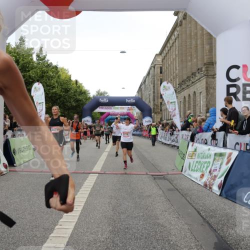 06.09.2026 - CURREX Alsterlauf Yannick Fuchs http://msf.ph/oto/10117662 06.09.2026 09:59:28 Ziel 2077, 2772, 3129, 3535, 3542, 3600, 3657, 3695, 3969, 4091, 4139, 4158, 4478, 5636, 5712, 5948, 6059, 6312, 6443, 6447 meine-sportfotos.de