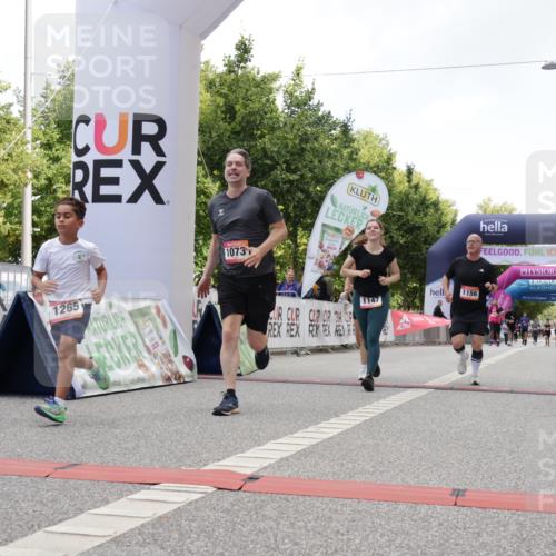 06.09.2026 - CURREX Alsterlauf Yannick Fuchs http://msf.ph/oto/10117665 06.09.2026 12:01:30 Ziel 1073, 1147, 1155, 1156, 1243, 1265 meine-sportfotos.de