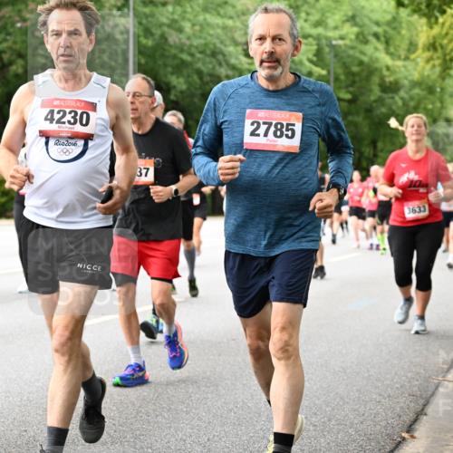 06.09.2026 - CURREX Alsterlauf Dr. Thomas Lammeyer http://msf.ph/oto/10117667 06.09.2026 09:15:49 Laufen 4231, 4156, 4230, 2016, 37, 2785, 3633 meine-sportfotos.de