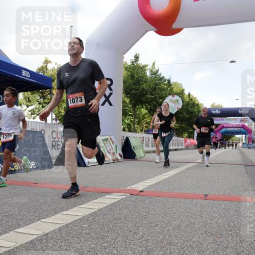 06.09.2026 - CURREX Alsterlauf Yannick Fuchs http://msf.ph/oto/10117701 06.09.2026 12:01:31 Ziel 1073, 1147, 1155, 1156, 1243, 1265 meine-sportfotos.de