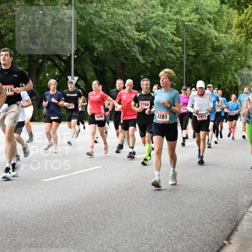 06.09.2026 - CURREX Alsterlauf Dr. Thomas Lammeyer http://msf.ph/oto/10117702 06.09.2026 09:15:53 Laufen 5648, 315, 4672, 3285, 2789, 4281, 2840, 5500, 5471, 5662, 5498 meine-sportfotos.de